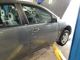 120-03130BR SATURN Passenger Front Door Manual Ion