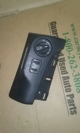 659.CH1412 CHRYSLER Town Coun Dash Interior Seat Switch 659.CH1412 CHRYSLER Town Coun Dash Interior Seat Switch