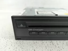 4E0-910-110 AUDI Am Fm Cd Player Radio Receiver A6 #3