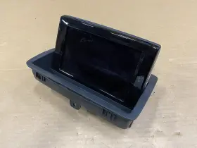 8UO857273C AUDI Multimedia Radio Display Screen Gps