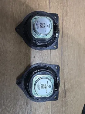 95C-035-415-A BOSE Door Speakers 911 Porsche