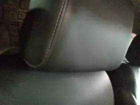 206.GM4I17 BUICK Envision Headrest