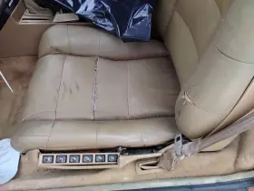 202.GM6M87 CADILLAC Allante Front Seat