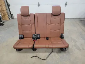 220.GM6C19 CADILLAC Third Seat Station Wagon Van Escalade