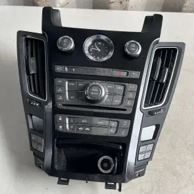 25835206 CADILLAC Front Dash Navi Cd Player Radio Climate Cts