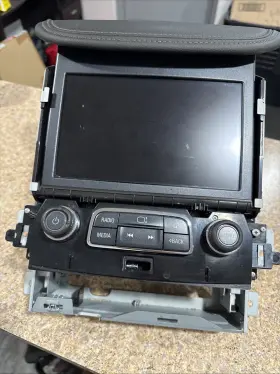 1220871 CHEVROLET Radio Receiver Display Screen Chevy Impala