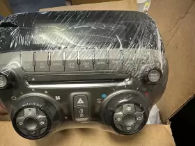 22925667 CHEVROLET Radio Panel Screen Display Heater Control