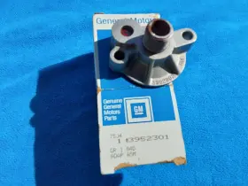 3952301 CHEVROLET Nos Oil Filter Adapter Gm Chevy Corvette