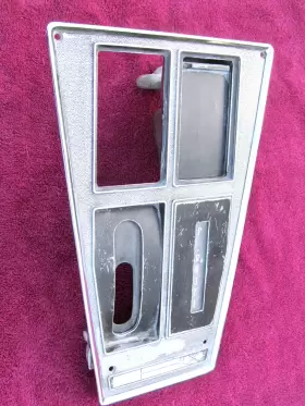 3996819-H CHEVROLET Automatic Console Ac Chevy Corvette
