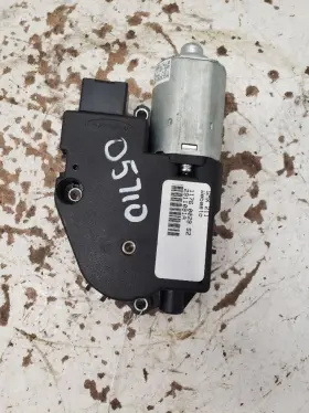 628.GM1O12 CHEVROLET Roof Motor Impala
