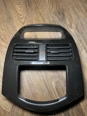 96679038 CHEVROLET Spark Center Dash Radio Bezel Vents