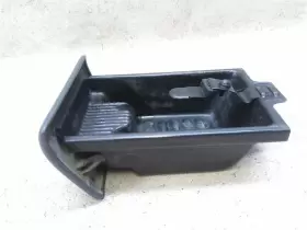 299.GM8M02 CHEVROLET TRUCK Ashtray Ash Tray Silverado Sierra #3