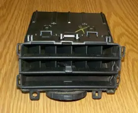 1AM66TRMAC CHRYSLER Right Center Dash Air Vent Sebring 1AM66TRMAC CHRYSLER Right Center Dash Air Vent Sebring