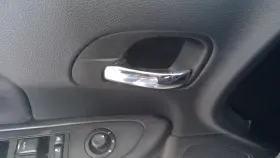 229.CH1L13 CHRYSLER Door Handle Interior 200