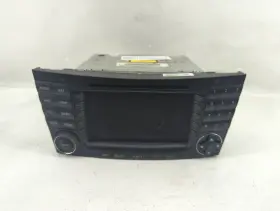 A-211-870-48-89 CHRYSLER Am Fm Cd Player Radio Receiver A-211-870-48-89 CHRYSLER Am Fm Cd Player Radio Receiver