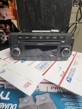 P005064411AD CHRYSLER JEEP DODGE Radio