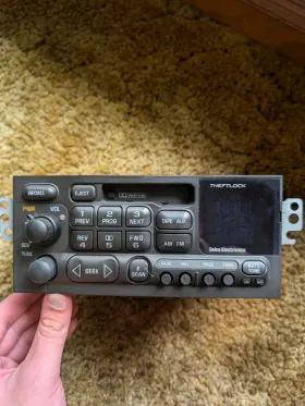 15766824 DELCO Tape Cassette Radio Gm Gmc Chevy Sierra Tahoe