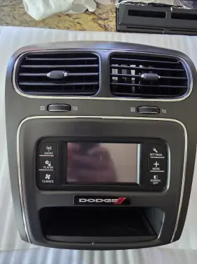68209666AF DODGE Radio Display Receiver Am Fm Cd Journey