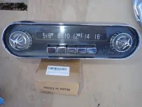 MOPAR-846 DODGE DESOTO Am Push Radio Mopar