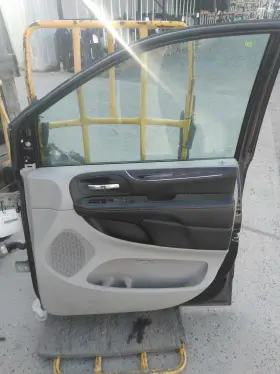 120-00778ER DODGE TRUCK Front Door Caravan #2