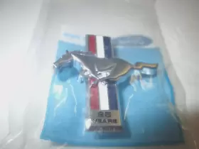 E9ZZ-6104460-A FORD Nos Dash Emblem Mustang