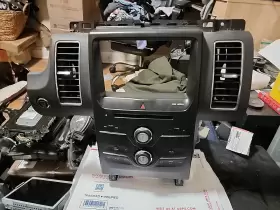 EA8T18A802BA FORD Ac Heat Temperature Radio Control Panel