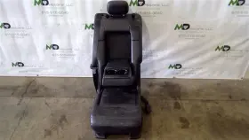 215.FD8G21 FORD EXPLORER Rear Second Row Central Seat #3