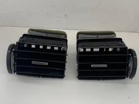 AR53-19C681 FORD/MERCURY Center Dash Storage Air Vents Fusion #2