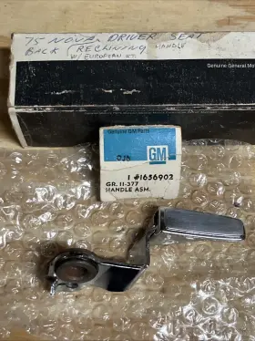 1656901 GENERAL MOTORS Nos Seat Recline Handle Chevy Buick Gm