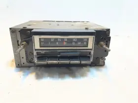 23BFM1 GENERAL MOTORS Delta Am Fm Stereo Radio Oldsmobile