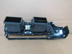 93502-G9000 GENESIS Sport Front Center Dash Vent Grill Start #2