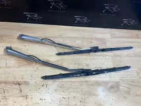 11025436 GM Wiper Arms Chevy Gmc Blazer Suburban