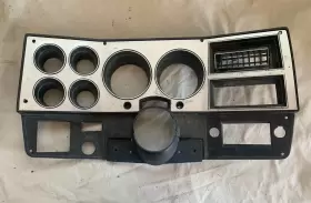 94057867 GM Dash Gauge Bezel Chevy Gmc