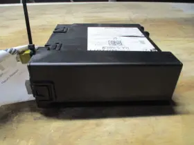638-10081 GMC Am Fm Radio Receiver Yukon