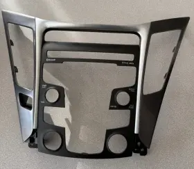 4R847-40410 HYUNDAI Hybrid Center Dash Bezel Sonata