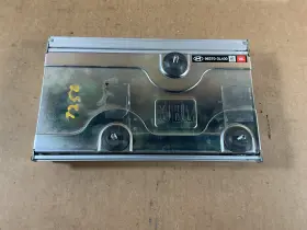 96370-3L300 HYUNDAI Audio Radio Amplifier Rear Deck Azera