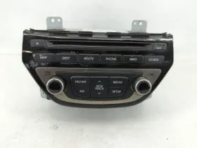 96560-2M770YHG HYUNDAI Am Fm Cd Player Radio Receiver Genesis
