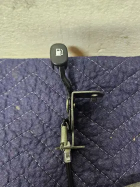 HL146 HYUNDAI Fuel Door Release Handle Lever Kia Sportage