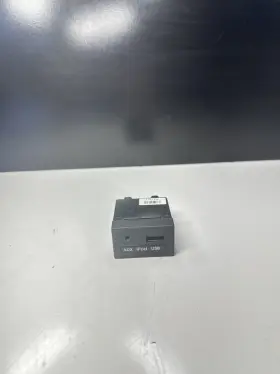 96120C1000 HYUNDAI Jack Audio Usb Kia Sonata