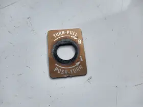 370903C1 INTERNATIONAL HARVESTER Gas Fuel Tank Selector Label