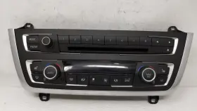 61319261103 JAGUAR Am Fm Cd Player Radio Receiver