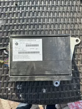 05064141AL JEEP Audio Amplifierpioneer Amplifier Amp Compass