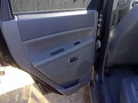 205.AM8607 JEEP Driver Rear Door Panel Grandcher