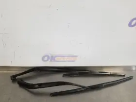 Grandcher JEEP Lwb Windshield Wiper Arm Set Cherokee
