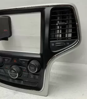 P05091841AF JEEP Front Center Dash Radio Bezel Ac Climate #3