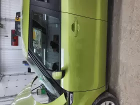 120-60482AL KIA Driver Left Front Door Solar Glass Soul