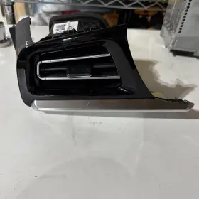 84790-G5AC0SA1 KIA Air Ventilation Grille Niro Hybrid Driver