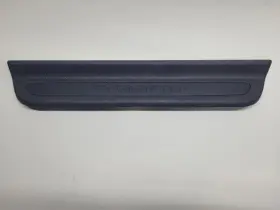 85877C6000 KIA Left Rear Door Sill Driver Plate Sorento