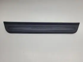 85883C6000 KIA Right Front Door Sill Passenger Sorento