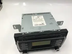 961701W860CA KIA Am Fm Cd Player Radio Receiver Rio #2